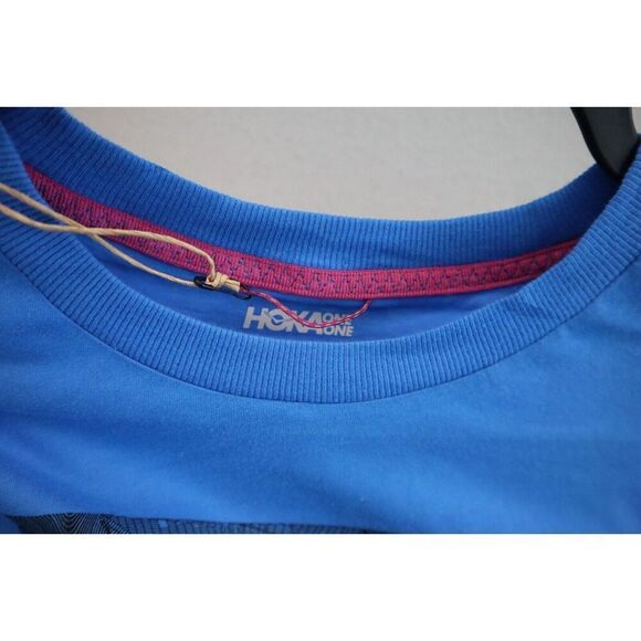 HOKA 1123698-IZB Women’s Sz XS Blue Graphic Print Short Sleeve All-Day T-Shirt - Picture 3 of 7